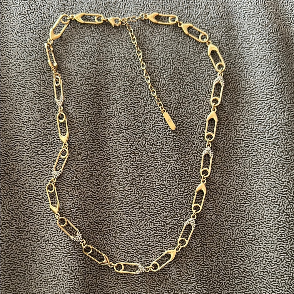 Elegant Gold Chain Necklace